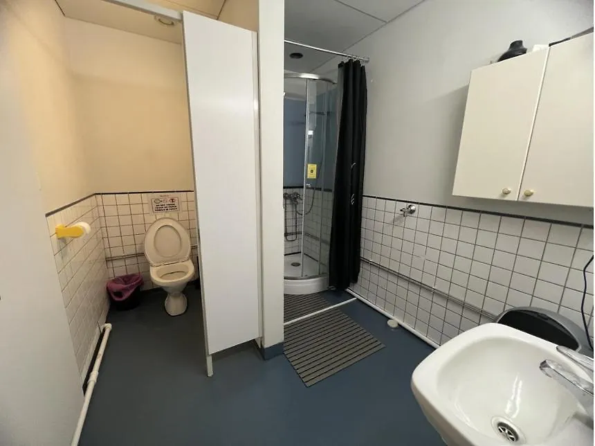 Office House Services 066 Helsinky Hostel